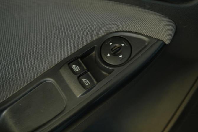 Ford Focus III с пробегом 2014 года, цена 999 000 рублей, 95150 км, хэтчбек, Автокод Объявления