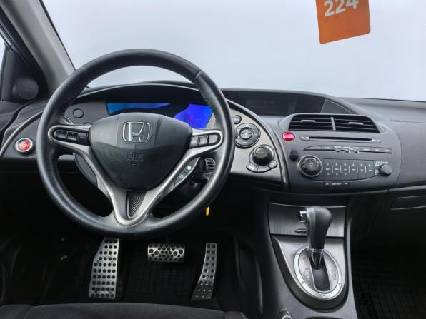 Honda Civic VIII Рестайлинг с пробегом 2011 года, цена 920 000 рублей, 247836 км, хэтчбек, Автокод Объявления