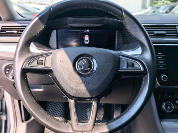 Skoda Superb III Рестайлинг с пробегом 2019 года, цена 2 700 000 рублей, 108056 км, лифтбек, Автокод Объявления