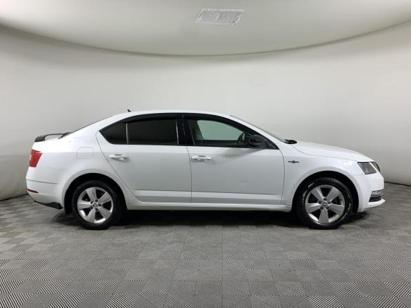 Skoda Octavia III (A7) Рестайлинг с пробегом 2019 года, цена 1 345 000 рублей, 279442 км, лифтбек, Автокод Объявления