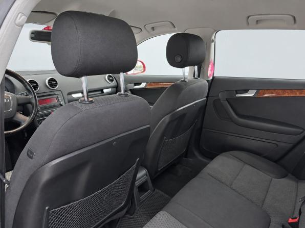 Audi A3 II (8P) Рестайлинг 2 с пробегом 2010 года, цена 949 000 рублей, 180264 км, хэтчбек, Автокод Объявления