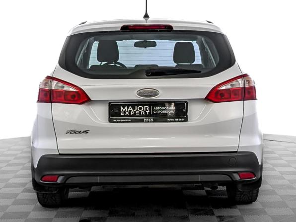Ford Focus III с пробегом 2015 года, цена 875 000 рублей, 137938 км, универсал, Автокод Объявления