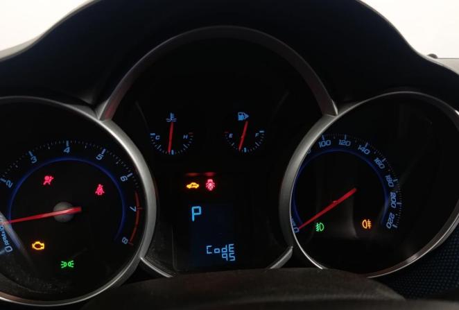 Chevrolet Cruze I Рестайлинг с пробегом 2013 года, цена 550 000 рублей, 176708 км, хэтчбек, Автокод Объявления