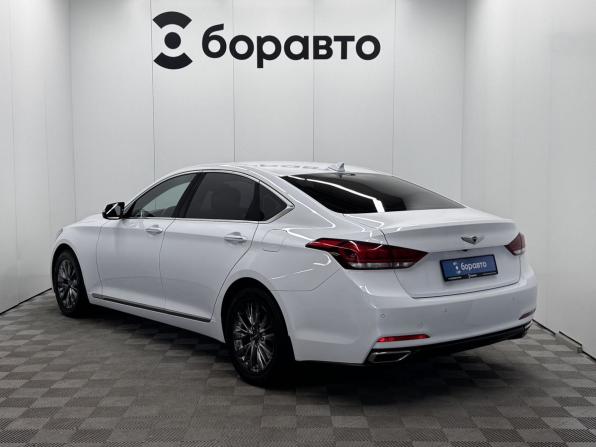 Hyundai Genesis II с пробегом 2015 года, цена 1 899 000 рублей, 122102 км, седан, Автокод Объявления