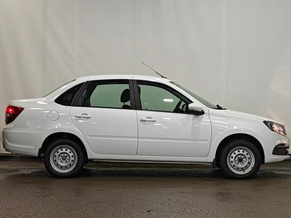 Lada (ВАЗ) Granta I Рестайлинг с пробегом 2024 года, цена 735 000 рублей, 40086 км, седан, Автокод Объявления