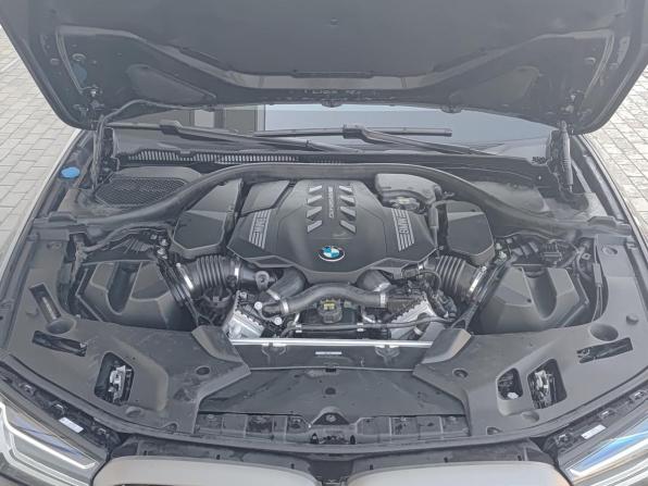 BMW 5 серии VII (G30/G31/G38) Рестайлинг с пробегом 2021 года, цена 7 300 000 рублей, 28815 км, седан, Автокод Объявления