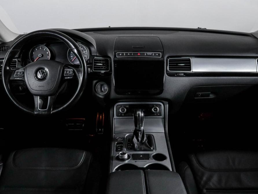 Volkswagen Touareg II Рестайлинг Москва  - изображение 13