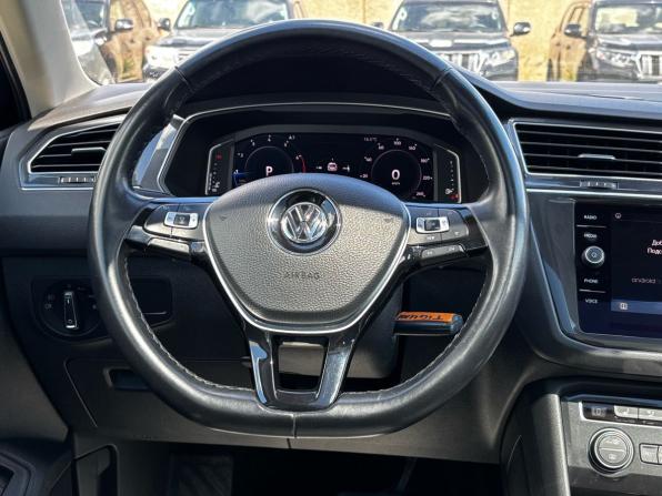 Volkswagen Tiguan II с пробегом 2019 года, цена 1 890 000 рублей, 233000 км, внедорожник, Автокод Объявления