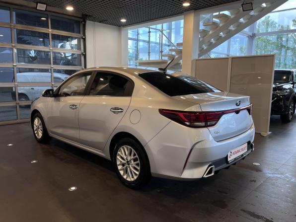 Kia Rio IV Рестайлинг с пробегом 2021 года, цена 2 030 000 рублей, 54010 км, седан, Автокод Объявления