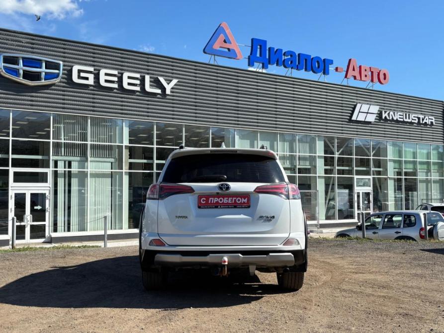 Toyota RAV4 IV (XA40) Рестайлинг Набережные Челны  - изображение 5