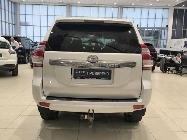 Toyota Land Cruiser Prado 150 Series Рестайлинг 1 с пробегом 2015 года, цена 2 850 000 рублей, 242136 км, внедорожник, Автокод Объявления