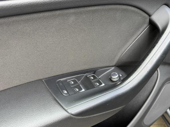 Audi Q3 I (8U) Рестайлинг с пробегом 2015 года, цена 1 790 000 рублей, 187700 км, внедорожник, Автокод Объявления