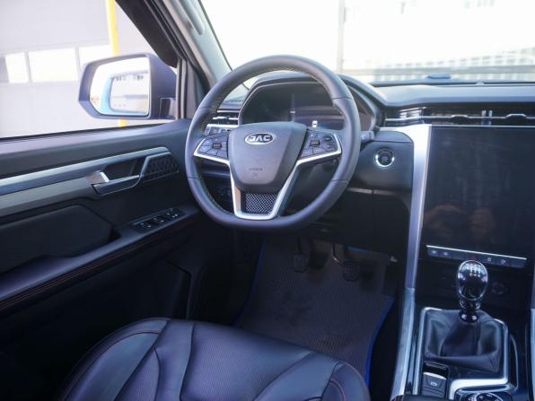 JAC T8 Pro с пробегом 2023 года, цена 2 333 000 рублей, 61300 км, offers.body_type.unknown, Автокод Объявления
