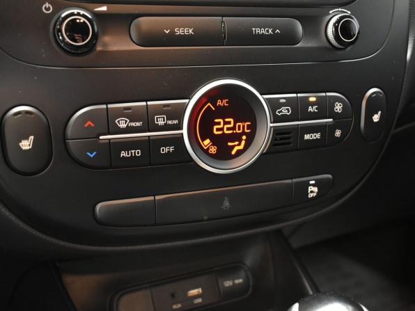 Kia Soul II Рестайлинг с пробегом 2018 года, цена 1 590 000 рублей, 101000 км, хэтчбек, Автокод Объявления