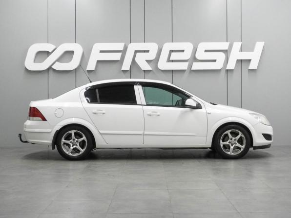 Opel Astra H Рестайлинг с пробегом 2010 года, цена 574 000 рублей, 215605 км, седан, Автокод Объявления