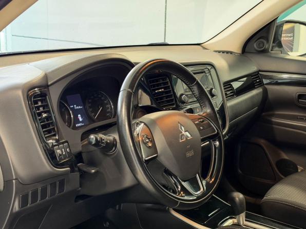 Mitsubishi Outlander III Рестайлинг 3 с пробегом 2019 года, цена 2 275 000 рублей, 79271 км, внедорожник, Автокод Объявления