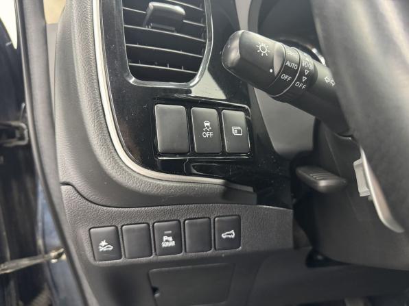 Mitsubishi Outlander III Рестайлинг 3 с пробегом 2021 года, цена 2 390 000 рублей, 97808 км, внедорожник, Автокод Объявления