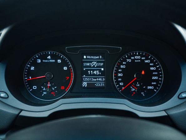 Audi Q3 I (8U) Рестайлинг с пробегом 2015 года, цена 1 379 000 рублей, 125013 км, внедорожник, Автокод Объявления