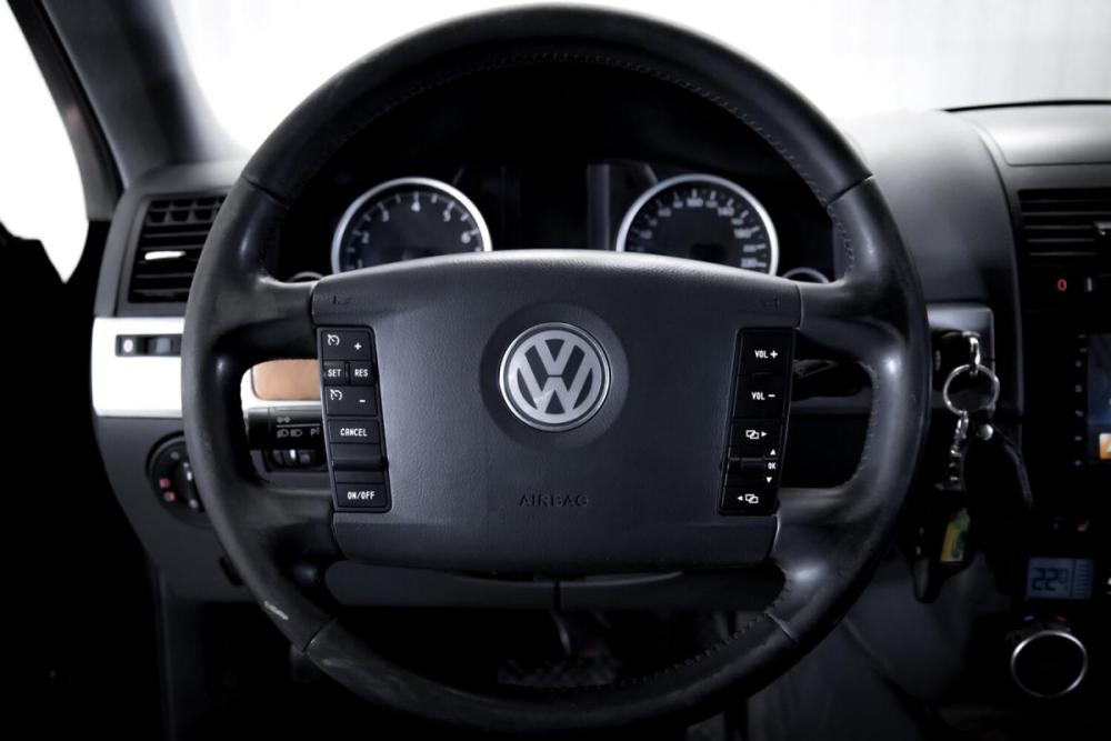 Volkswagen Touareg I Рестайлинг Тюмень  - изображение 15