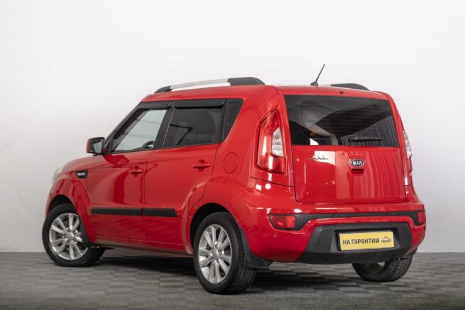 Kia Soul I Рестайлинг с пробегом 2012 года, цена 1 199 000 рублей, 178000 км, хэтчбек, Автокод Объявления