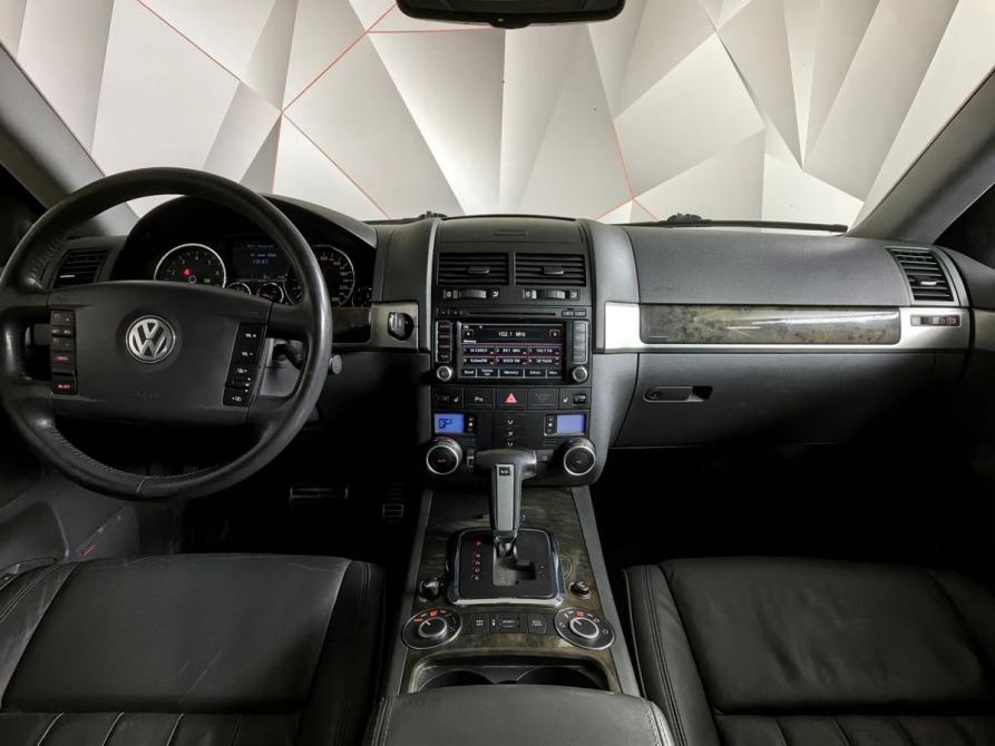 Volkswagen Touareg I Рестайлинг Москва  - изображение 14