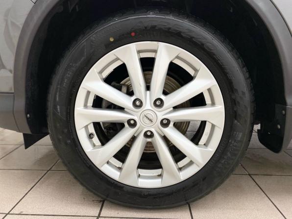 Nissan Qashqai II с пробегом 2017 года, цена 1 550 000 рублей, 143665 км, внедорожник, Автокод Объявления