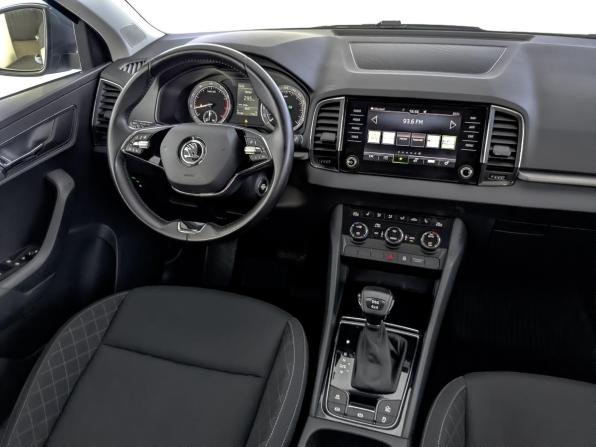Skoda Karoq I с пробегом 2022 года, цена 2 730 000 рублей, 75528 км, внедорожник, Автокод Объявления