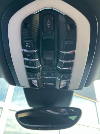 Porsche Macan I с пробегом 2017 года, цена 4 000 000 рублей, 152000 км, внедорожник, Автокод Объявления