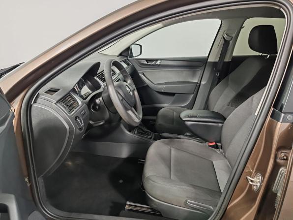 Skoda Rapid I Рестайлинг с пробегом 2019 года, цена 1 299 000 рублей, 72565 км, седан, Автокод Объявления