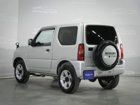 Suzuki Jimny III Рестайлинг 2 с пробегом 2017 года, цена 1 255 000 рублей, 72500 км, внедорожник, Автокод Объявления