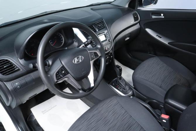 Hyundai Solaris I Рестайлинг с пробегом 2014 года, цена 989 000 рублей, 128801 км, хэтчбек, Автокод Объявления