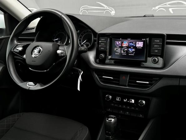 Skoda Rapid II с пробегом 2021 года, цена 1 598 500 рублей, 94940 км, лифтбек, Автокод Объявления