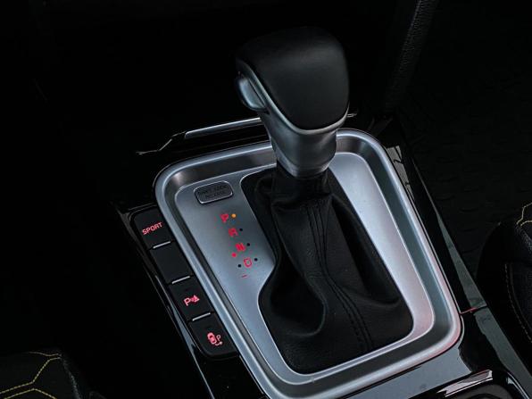 Kia XCeed I с пробегом 2021 года, цена 2 097 000 рублей, 60345 км, хэтчбек, Автокод Объявления