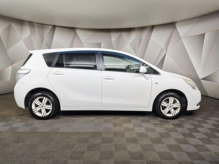 Toyota Verso I Москва  - изображение 6