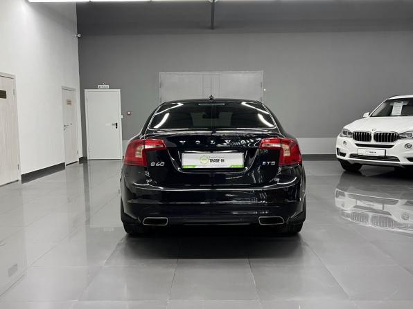 Volvo S60 II Рестайлинг с пробегом 2014 года, цена 1 345 000 рублей, 267206 км, седан, Автокод Объявления