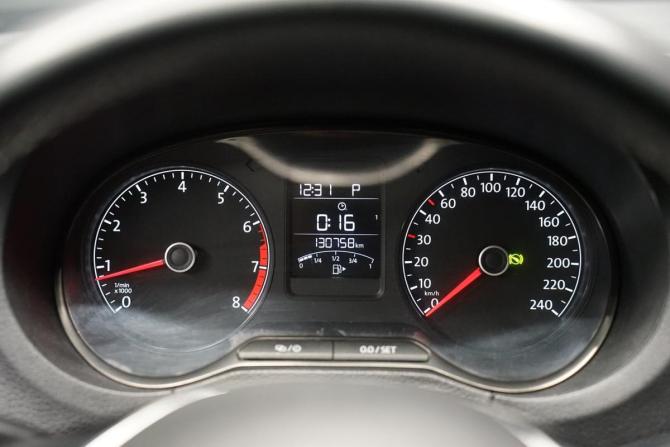 Volkswagen Polo V Рестайлинг с пробегом 2018 года, цена 1 299 000 рублей, 130550 км, седан, Автокод Объявления