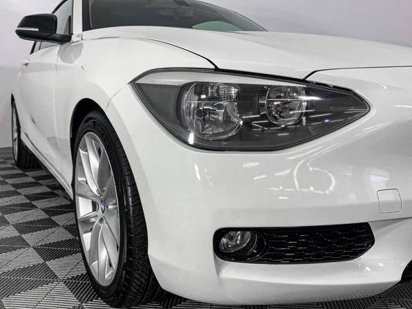 BMW 1 серии II (F20/F21) с пробегом 2013 года, цена 987 000 рублей, 293175 км, хэтчбек, Автокод Объявления