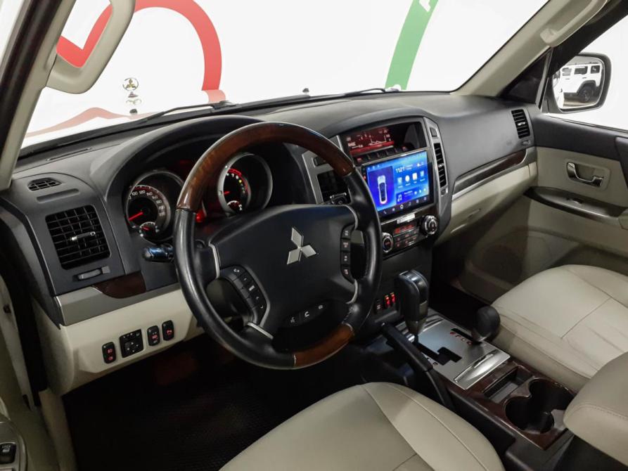 Mitsubishi Pajero IV Рестайлинг 2 Москва  - изображение 7