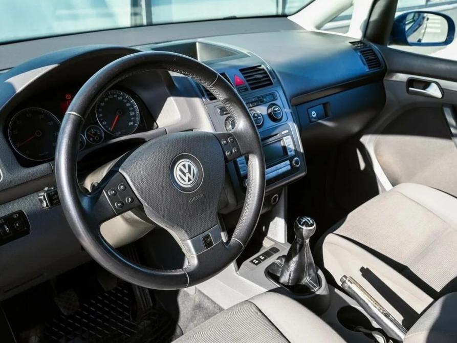 Volkswagen Touran I Рестайлинг Екатеринбург  - изображение 14
