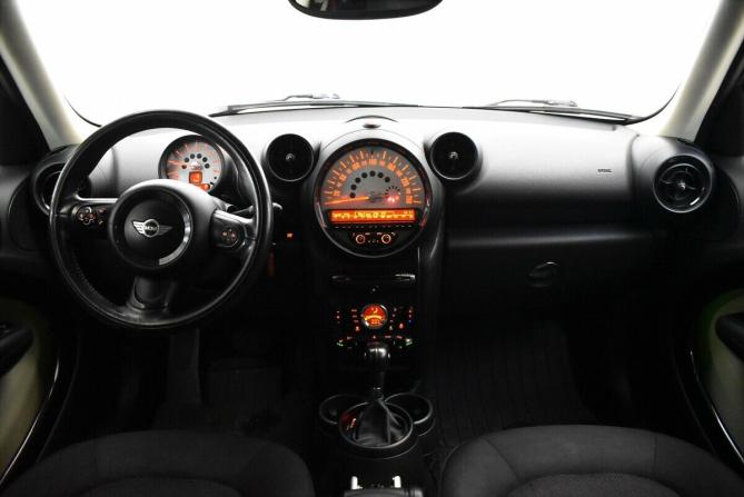 Mini Hatch II (R56) Рестайлинг с пробегом 2013 года, цена 1 150 000 рублей, 235054 км, внедорожник, Автокод Объявления