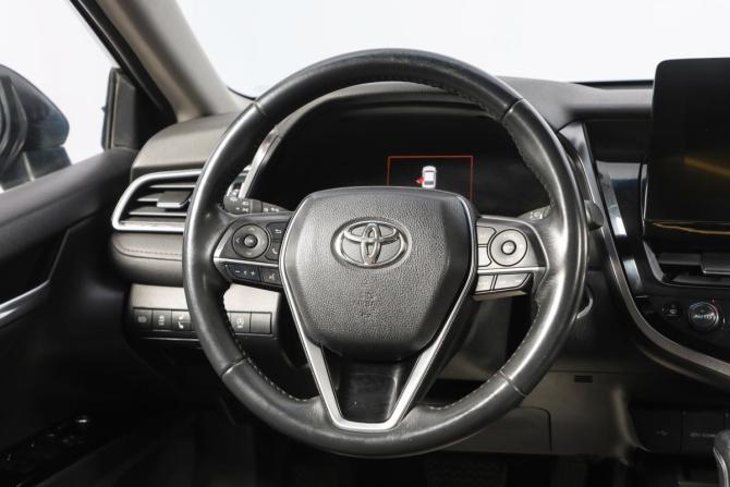 Toyota Camry VIII (XV70) Рестайлинг с пробегом 2023 года, цена 3 929 000 рублей, 43800 км, седан, Автокод Объявления