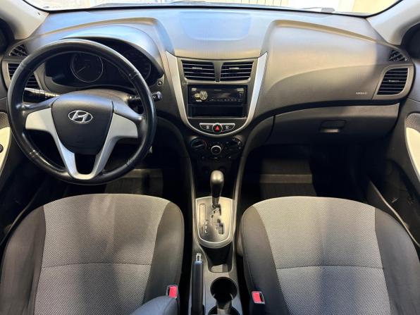 Hyundai Solaris I с пробегом 2012 года, цена 830 000 рублей, 156402 км, седан, Автокод Объявления