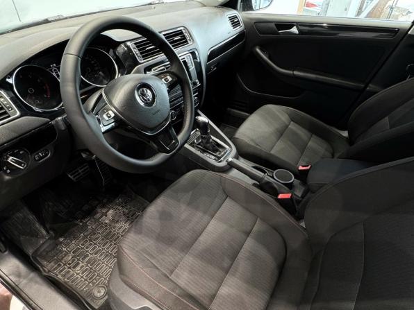 Volkswagen Jetta VI Рестайлинг с пробегом 2017 года, цена 1 399 000 рублей, 160384 км, седан, Автокод Объявления