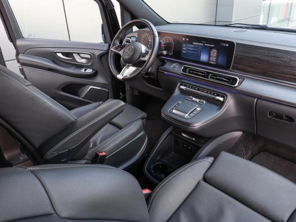 Mercedes-Benz V-Класс III (W447) Рестайлинг с пробегом 2025 года, цена 12 998 000 рублей, 21934 км, минивэн, Автокод Объявления