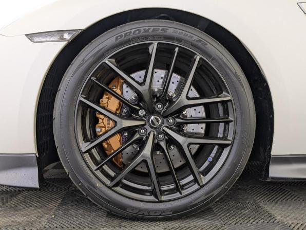 Nissan GT-R I Рестайлинг 3 с пробегом 2017 года, цена 17 000 000 рублей, 2136 км, купе, Автокод Объявления