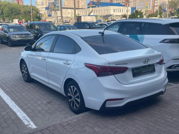 Hyundai Solaris II с пробегом 2019 года, цена 1 412 000 рублей, 104302 км, седан, Автокод Объявления