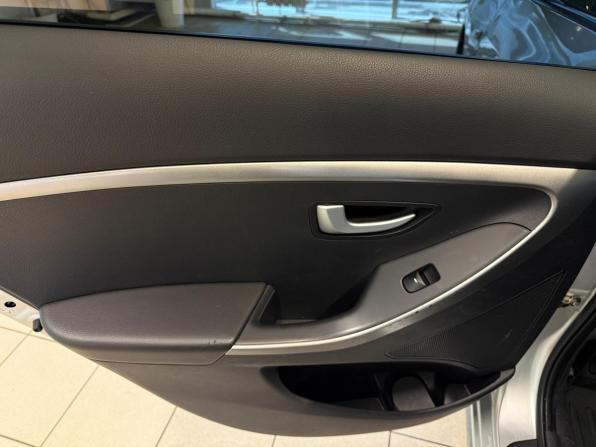Hyundai i30 II с пробегом 2013 года, цена 899 000 рублей, 117000 км, хэтчбек, Автокод Объявления