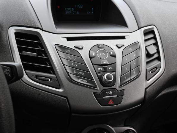 Ford Fiesta Mk6 Рестайлинг с пробегом 2015 года, цена 769 000 рублей, 139239 км, седан, Автокод Объявления
