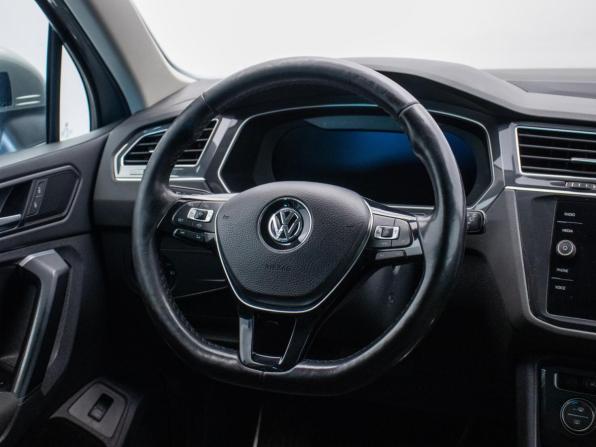 Volkswagen Tiguan II с пробегом 2018 года, цена 2 650 000 рублей, 113456 км, внедорожник, Автокод Объявления