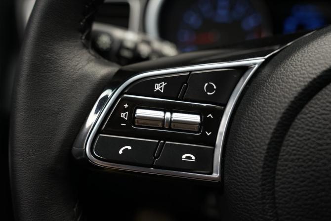 Kia Ceed III с пробегом 2019 года, цена 1 688 000 рублей, 179624 км, универсал, Автокод Объявления